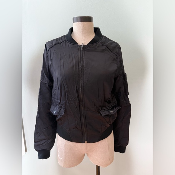 PAIGE Jackets & Blazers - PAIGE black bomber jacket with zipper pockets